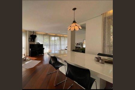 Apartamento à venda com 3 quartos, 200m² em Jardim Fonte do Morumbi, São Paulo