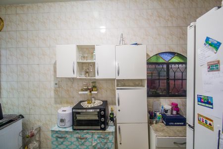 Casa à venda com 70m², 3 quartos e 2 vagasCozinha e Área de Serviço
