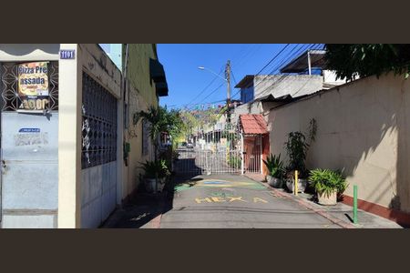 Casa à venda com 70m², 3 quartos e 2 vagasFachada