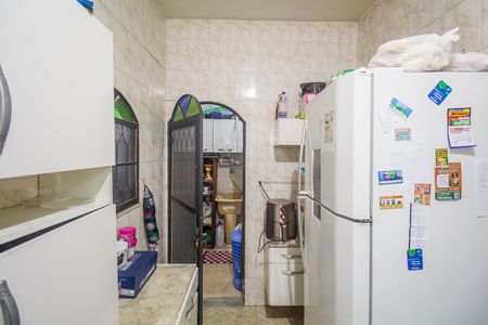 Casa à venda com 70m², 3 quartos e 2 vagasCozinha e Área de Serviço