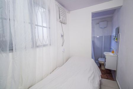 Casa à venda com 70m², 3 quartos e 2 vagasSuíte