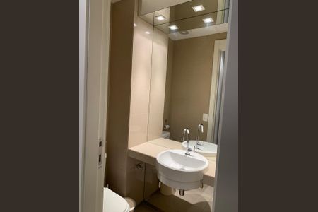 Apartamento para alugar com 154m², 4 quartos e 3 vagas