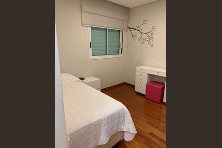 Apartamento para alugar com 154m², 4 quartos e 3 vagas