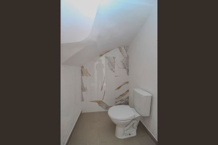 Casa para alugar com 137m², 3 quartos e 1 vaga Casa para alugar com 137m², 3 quartos e 1 vagaBanheiro