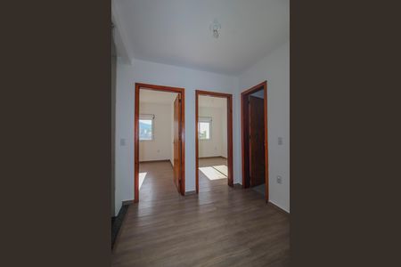 Casa para alugar com 137m², 3 quartos e 1 vaga Casa para alugar com 137m², 3 quartos e 1 vagaCorredor