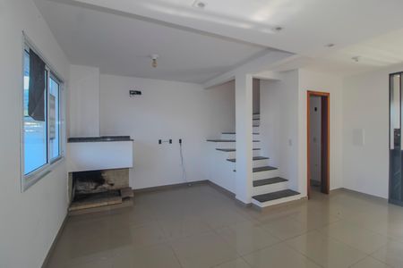 Sala de casa para alugar com 3 quartos, 137m² em Hípica, Porto Alegre