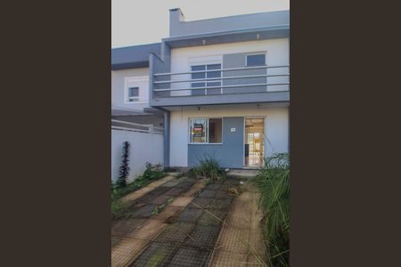 Casa para alugar com 137m², 3 quartos e 1 vaga Casa para alugar com 137m², 3 quartos e 1 vagaFachada