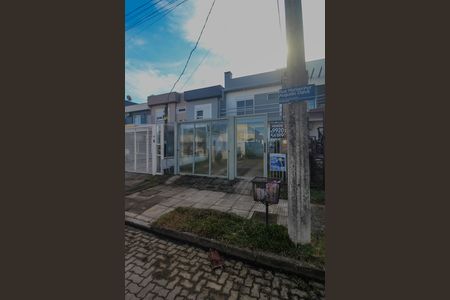 Casa para alugar com 137m², 3 quartos e 1 vaga Casa para alugar com 137m², 3 quartos e 1 vagaFachada