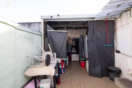 Casa à venda com 100m², 3 quartos e 4 vagas Casa à venda com 100m², 3 quartos e 4 vagasÁrea externa