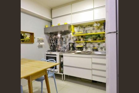 Apartamento à venda com 75m², 2 quartos e sem vaga