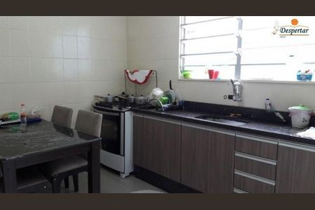Casa à venda com 4 quartos, 190m² em Parque Panamericano, São Paulo