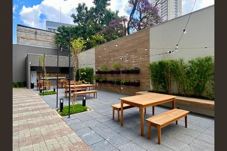 Apartamento para alugar com 43m², 2 quartos e sem vagaÁrea comum