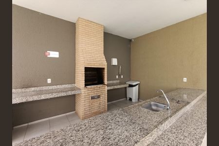 Apartamento para alugar com 40m², 2 quartos e sem vagaÁrea comum - Churrasqueira
