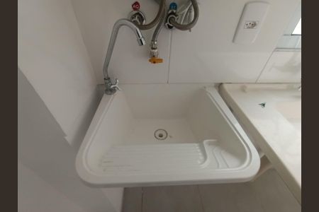Apartamento para alugar com 40m², 2 quartos e sem vagaCozinha e Área de Serviço