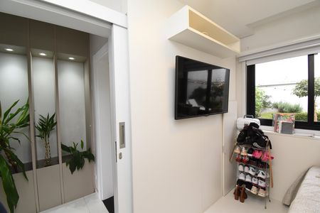 Casa de condomínio à venda com 270m², 3 quartos e 2 vagasQuarto de Serviço