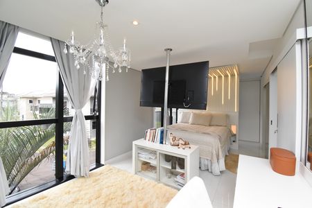 Casa de condomínio à venda com 270m², 3 quartos e 2 vagasSuíte