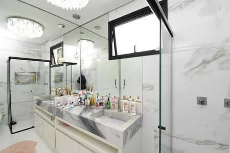 Casa de condomínio à venda com 270m², 3 quartos e 2 vagasBanheiro 3