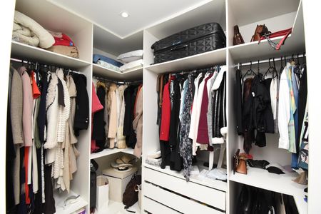 Casa de condomínio à venda com 270m², 3 quartos e 2 vagasCloset Suíte