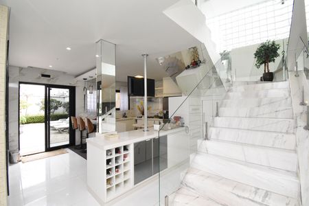 Casa de condomínio à venda com 270m², 3 quartos e 2 vagasSala