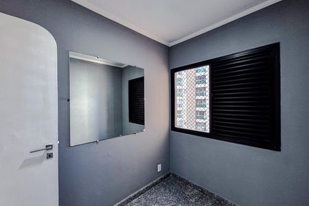 Apartamento à venda com 430m², 3 quartos e 4 vagas Apartamento à venda com 430m², 3 quartos e 4 vagasQuarto de Serviço
