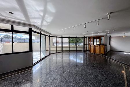 Apartamento à venda com 430m², 3 quartos e 4 vagas Apartamento à venda com 430m², 3 quartos e 4 vagasSala