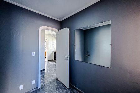 Apartamento à venda com 430m², 3 quartos e 4 vagas Apartamento à venda com 430m², 3 quartos e 4 vagasQuarto de Serviço