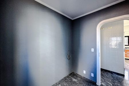 Apartamento à venda com 430m², 3 quartos e 4 vagas Apartamento à venda com 430m², 3 quartos e 4 vagasQuarto de Serviço