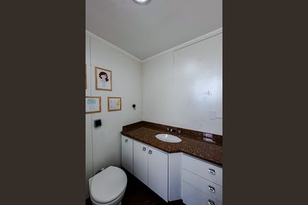 Apartamento à venda com 430m², 3 quartos e 4 vagas Apartamento à venda com 430m², 3 quartos e 4 vagasBanheiro da Suíte 3