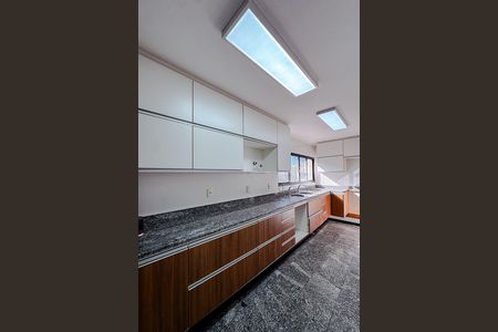 Apartamento à venda com 430m², 3 quartos e 4 vagas Apartamento à venda com 430m², 3 quartos e 4 vagasCozinha