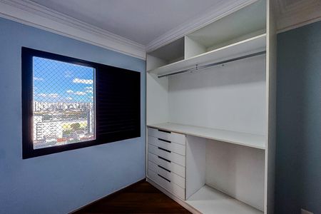 Apartamento à venda com 430m², 3 quartos e 4 vagas Apartamento à venda com 430m², 3 quartos e 4 vagasCloset da suíte 1