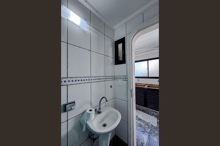 Apartamento à venda com 430m², 3 quartos e 4 vagas Apartamento à venda com 430m², 3 quartos e 4 vagasBanheiro de serviço