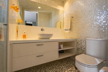 Apartamento à venda com 369m², 3 quartos e 5 vagas Apartamento à venda com 369m², 3 quartos e 5 vagasSuíte 2
