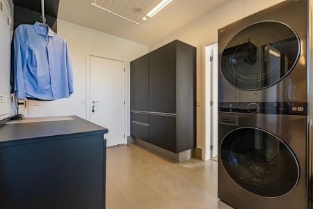 Apartamento à venda com 369m², 3 quartos e 5 vagas Apartamento à venda com 369m², 3 quartos e 5 vagasÁrea de Serviço