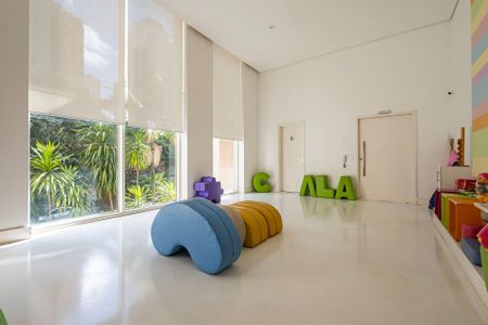Apartamento à venda com 369m², 3 quartos e 5 vagas Apartamento à venda com 369m², 3 quartos e 5 vagasBrinquedoteca