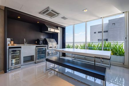 Apartamento à venda com 369m², 3 quartos e 5 vagas Apartamento à venda com 369m², 3 quartos e 5 vagasVaranda