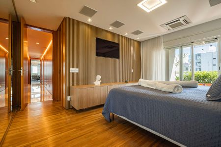 Apartamento à venda com 369m², 3 quartos e 5 vagas Apartamento à venda com 369m², 3 quartos e 5 vagasSuíte 1