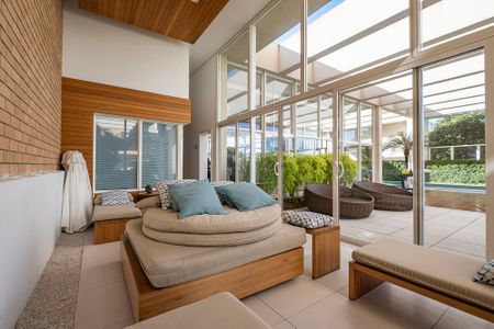 Apartamento à venda com 369m², 3 quartos e 5 vagas Apartamento à venda com 369m², 3 quartos e 5 vagasÁrea comum