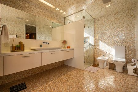 Apartamento à venda com 369m², 3 quartos e 5 vagas Apartamento à venda com 369m², 3 quartos e 5 vagasSuíte 1