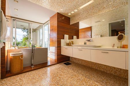 Apartamento à venda com 369m², 3 quartos e 5 vagas Apartamento à venda com 369m², 3 quartos e 5 vagasSuíte 1
