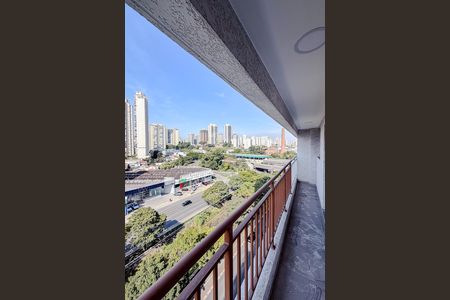 Studio à venda com 40m², 2 quartos e sem vaga Studio à venda com 40m², 2 quartos e sem vagaVaranda
