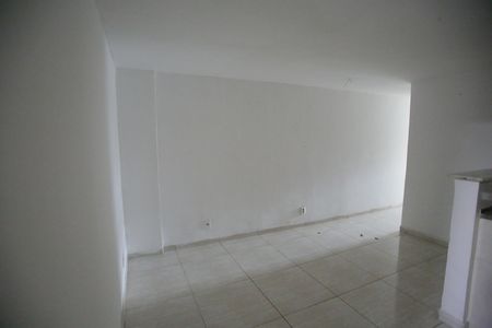 Sala de apartamento para alugar com 1 quarto, 50m² em Anil, Rio de Janeiro