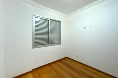 Apartamento para alugar com 249m², 3 quartos e 2 vagas Apartamento para alugar com 249m², 3 quartos e 2 vagasQuarto 2