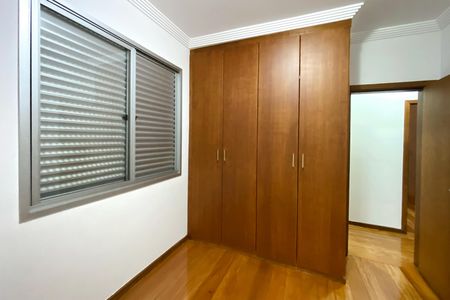 Apartamento para alugar com 249m², 3 quartos e 2 vagas Apartamento para alugar com 249m², 3 quartos e 2 vagasQuarto 3