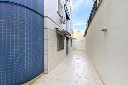 Apartamento para alugar com 249m², 3 quartos e 2 vagas Apartamento para alugar com 249m², 3 quartos e 2 vagasVaranda