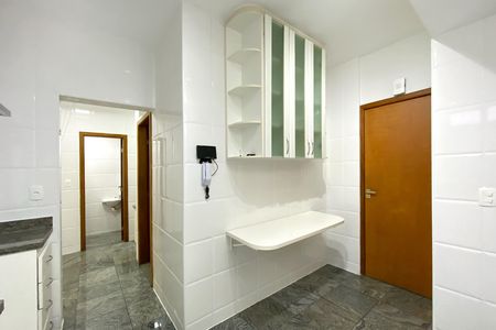 Apartamento para alugar com 249m², 3 quartos e 2 vagas Apartamento para alugar com 249m², 3 quartos e 2 vagasCozinha