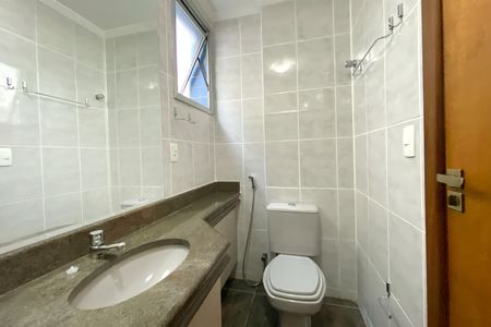 Apartamento para alugar com 249m², 3 quartos e 2 vagas Apartamento para alugar com 249m², 3 quartos e 2 vagasBanheiro da Suíte 1