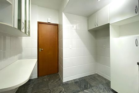 Apartamento para alugar com 249m², 3 quartos e 2 vagas Apartamento para alugar com 249m², 3 quartos e 2 vagasCozinha