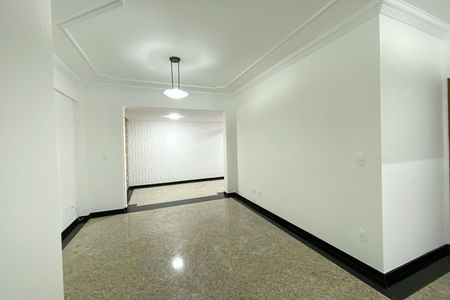 Apartamento para alugar com 249m², 3 quartos e 2 vagas Apartamento para alugar com 249m², 3 quartos e 2 vagasSala