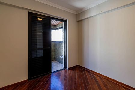 Apartamento para alugar com 168m², 4 quartos e 3 vagas Apartamento para alugar com 168m², 4 quartos e 3 vagasQuarto 01