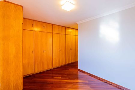 Apartamento para alugar com 168m², 4 quartos e 3 vagas Apartamento para alugar com 168m², 4 quartos e 3 vagasSuite 01